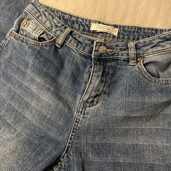 Jeans - Picture 2 of 9